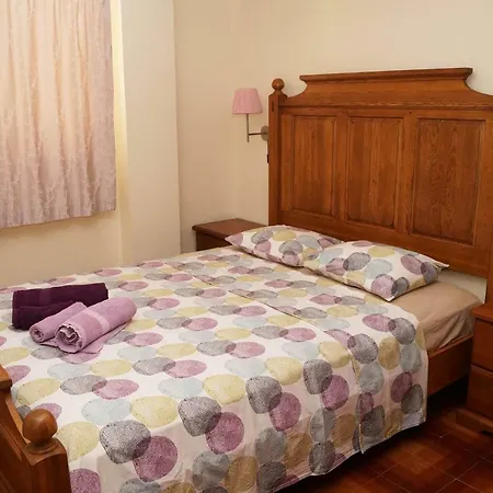 Two Bedroom Whit Sea View